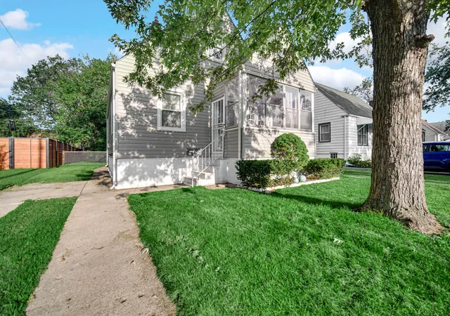 Photo 2 of Sale Pending at 6625 Colorado Ave, Hammond, IN 46323 | MLS# 844544 | Listing updated on 2026-08-31