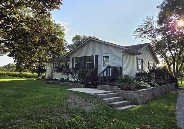 Photo 2 of Sale Pending at 12428 Gibson St, Crown Point, IN 46307 | MLS# 844550 | Listing updated on 2026-09-14