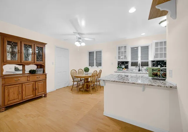 Photo 2 of Sale Pending at 203 E Manor Dr, Griffith, IN 46319 | MLS# 845968 | Listing updated on 2026-09-30