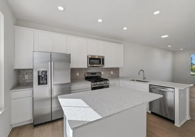 Photo 3 of Townhouse for sale at 1603 Parkside Ln #F, Dyer, IN 46311 | MLS# 844533 | Listing updated on 2026-09-23