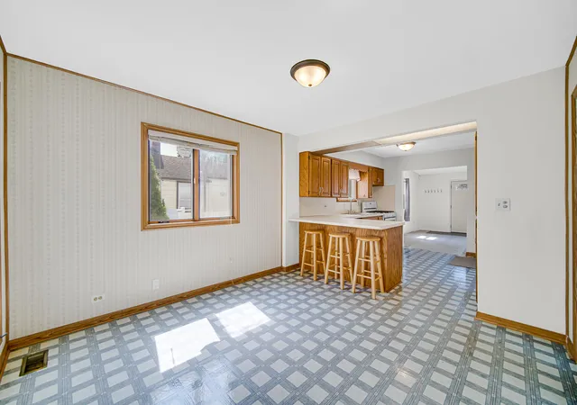 Photo 3 of Single family home for sale at 7126 Montana Ave, Hammond, IN 46323 | MLS# 844753 | Listing updated on 2026-09-03