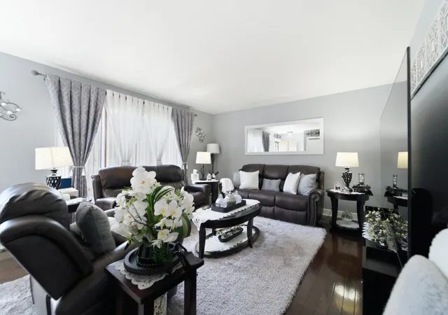 Photo 3 of Single family home for sale at 1552 W 99th Avenue, Crown Point, IN 46307 | MLS# 844732 | Listing updated on 2026-09-19