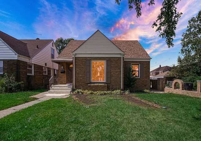 Photo 2 of Single family home for sale at 518 Rutledge St, Gary, IN 46404 | MLS# 844797 | Listing updated on 2026-09-23