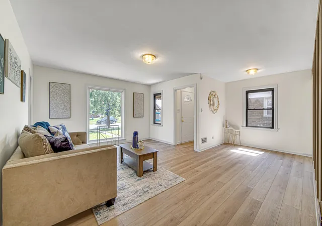 Photo 4 of Single family home for sale at 518 Rutledge St, Gary, IN 46404 | MLS# 844797 | Listing updated on 2026-09-23