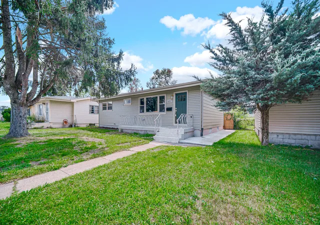 Photo 3 of Single family home for sale at 1407 E 36th Avenue, Gary, IN 46409 | MLS# 844796 | Listing updated on 2026-09-23