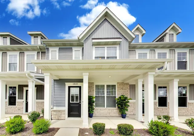 Photo 1 of Townhouse for sale at 11833 Kentucky St, Crown Point, IN 46307 | MLS# 844629 | Listing updated on 2026-09-16
