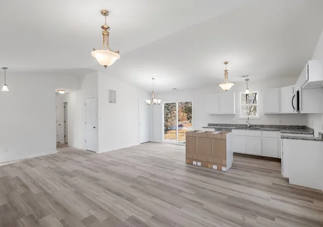 Photo 3 of Single family home for sale at 305 Malvern Rd, Kingsford Heights, IN 46346 | MLS# 845944 | Listing updated on 2026-09-26