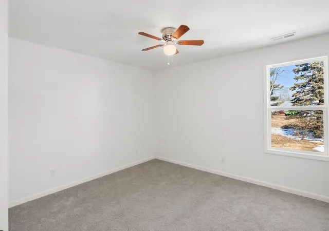 Photo 4 of Single family home for sale at 305 Malvern Rd, Kingsford Heights, IN 46346 | MLS# 845944 | Listing updated on 2026-09-26