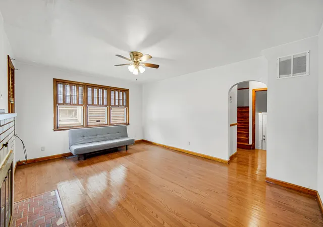Photo 3 of Single family home for sale at 822 174th Street, Hammond, IN 46324 | MLS# 844654 | Listing updated on 2026-09-02