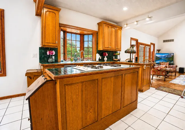 Photo 3 of Single family home for sale at 643 N 50 West, Valparaiso, IN 46385 | MLS# 844612 | Listing updated on 2026-08-31