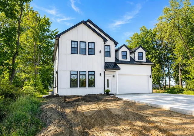 Single family home for sale at 6063 Indiana 10, Knox, IN 46534 | MLS# 844665