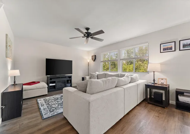 Photo 2 of Single family home for sale at 29 Karner Blue Ct, Chesterton, IN 46304 | MLS# 844730 | Listing updated on 2026-09-03