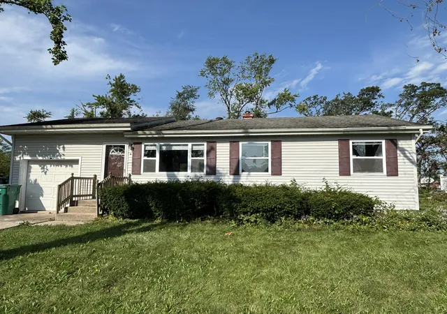 Photo 1 of Single family home for sale at 6110 Johnson St, Merrillville, IN 46410 | MLS# 844672 | Listing updated on 2026-09-14