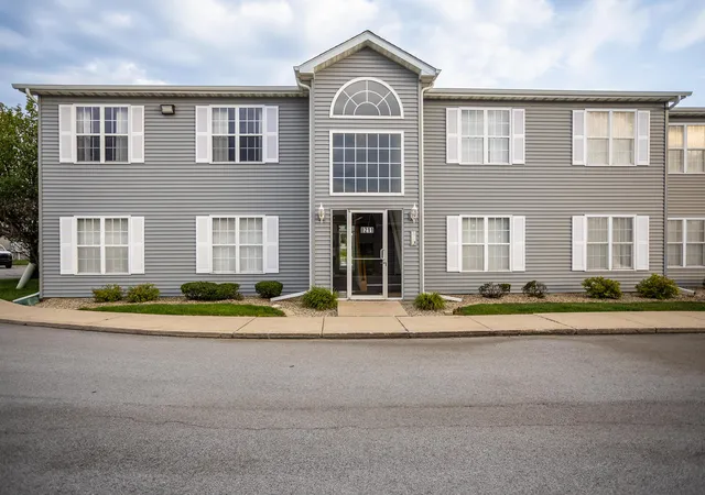 Photo 1 of Sale Pending at 8211 Lincoln Cir #A, Merrillville, IN 46410 | MLS# 844669 | Listing updated on 2026-09-13