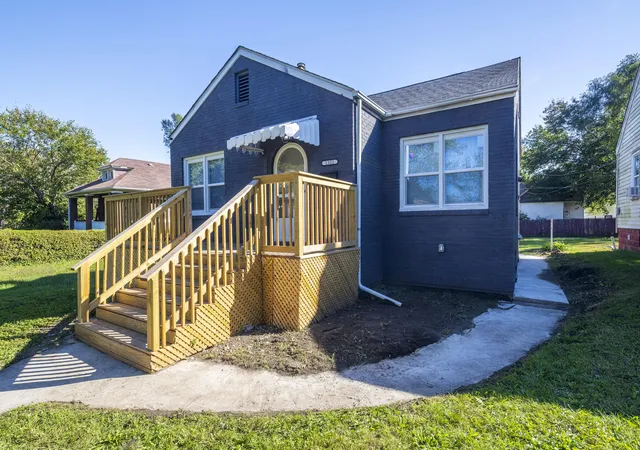 Photo 2 of Single family home for sale at 1321 Lincoln St, Gary, IN 46407 | MLS# 846484 | Listing updated on 2026-10-07
