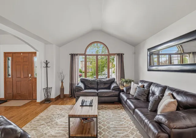 Photo 3 of Single family home for sale at 108 Exeter Rd, Munster, IN 46321 | MLS# 844748 | Listing updated on 2026-09-03