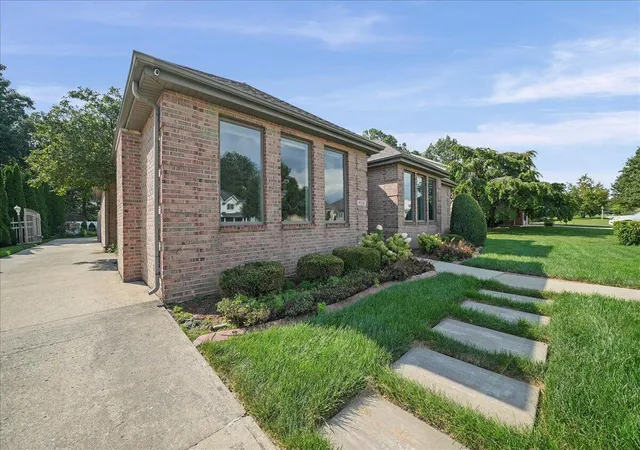 Photo 3 of Single family home for sale at 9238 Lane St, Merrillville, IN 46410 | MLS# 844680 | Listing updated on 2026-09-02
