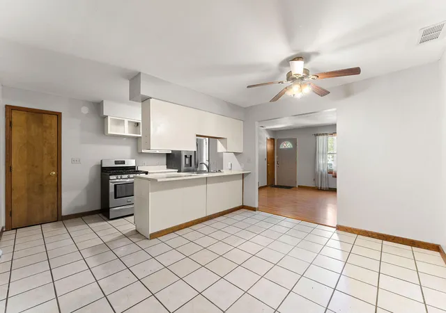 Photo 4 of Sale Pending at 165 W 890 North, Wheatfield, IN 46392 | MLS# 844667 | Listing updated on 2026-09-30
