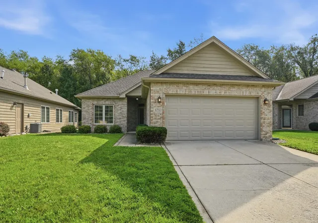 Photo 1 of Single family home for sale at 10513 Ontario Dr, Crown Point, IN 46307 | MLS# 844819 | Listing updated on 2026-09-17