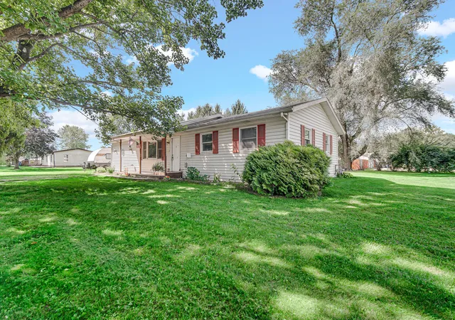 Photo 2 of Single family home for sale at 680 S Marshall St, Wheatfield, IN 46392 | MLS# 844692 | Listing updated on 2026-09-04
