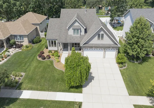 Photo 2 of Single family home for sale at 3170 Maryann Ln, Dyer, IN 46311 | MLS# 844676 | Listing updated on 2026-09-02