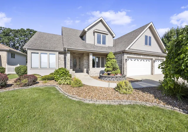 Photo 3 of Single family home for sale at 3170 Maryann Ln, Dyer, IN 46311 | MLS# 844676 | Listing updated on 2026-09-02