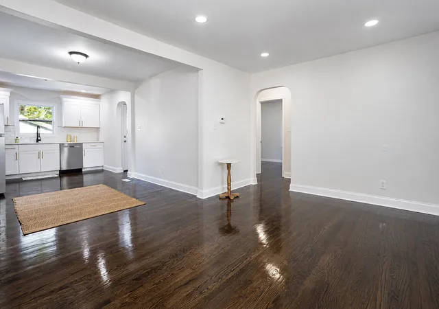 Photo 4 of Sale Pending at 234 N Woodlawn Ave, Griffith, IN 46319 | MLS# 844712 | Listing updated on 2026-09-05