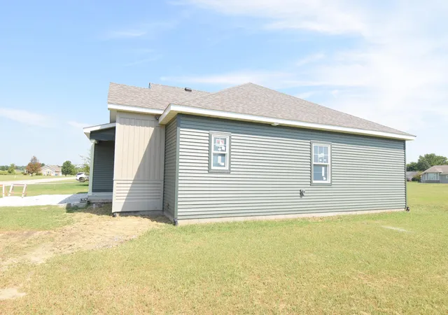 Photo 2 of Single family home for sale at 601 N Beckmon St, Remington, IN 47977 | MLS# 844716 | Listing updated on 2026-09-04