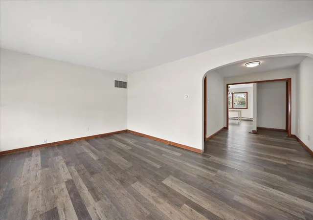 Photo 3 of Sale Pending at 142 S Indiana Ave, Crown Point, IN 46307 | MLS# 844820 | Listing updated on 2026-09-20