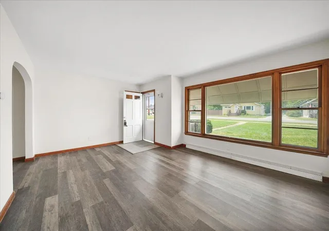 Photo 3 of Sale Pending at 142 S Indiana Ave, Crown Point, IN 46307 | MLS# 844820 | Listing updated on 2026-09-20