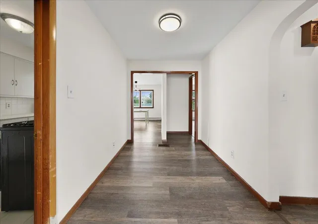 Photo 4 of Sale Pending at 142 S Indiana Ave, Crown Point, IN 46307 | MLS# 844820 | Listing updated on 2026-09-20