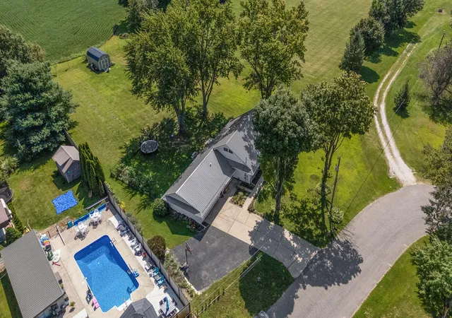 Photo 3 of Single family home for sale at 3288 W Small Ct, La Porte, IN 46350 | MLS# 844810 | Listing updated on 2026-09-22