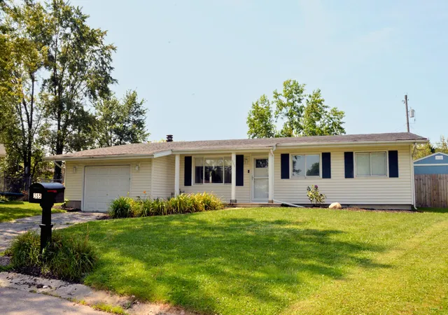 Photo 1 of Single family home for sale at 385 Riviera Ct, Valparaiso, IN 46385 | MLS# 844736 | Listing updated on 2026-09-05