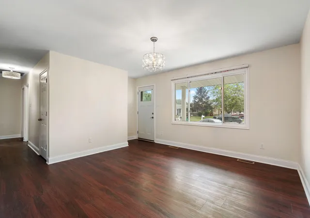 Photo 4 of Single family home for sale at 385 Riviera Ct, Valparaiso, IN 46385 | MLS# 844736 | Listing updated on 2026-09-05
