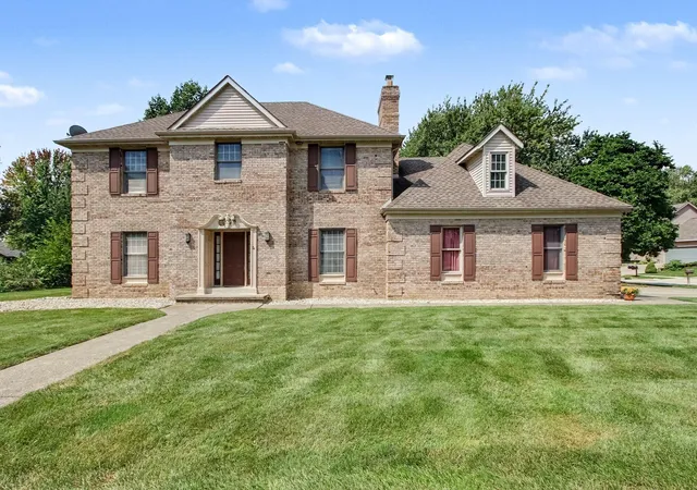 Photo 3 of Sale Pending at 3305 Greyfox Dr N, Valparaiso, IN 46383 | MLS# 844927 | Listing updated on 2026-09-15
