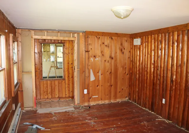 Photo 2 of Single family home for sale at 5630 W 154th Avenue, Crown Point, IN 46307 | MLS# 844769 | Listing updated on 2026-09-22