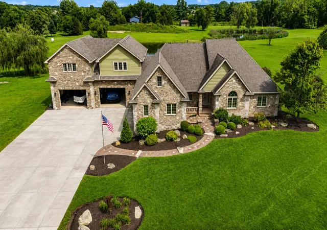Photo 2 of Mansion for sale at 11911 Burr St, Crown Point, IN 46307 | MLS# 844729 | Listing updated on 2026-09-20