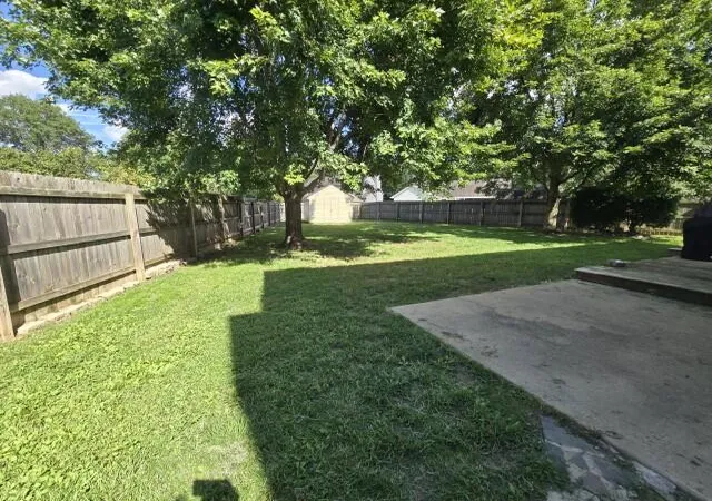 Photo 3 of Single family home for sale at 2943 Prairie Strm Way, Columbus, IN 47203 | MLS# 844725 | Listing updated on 2026-09-03
