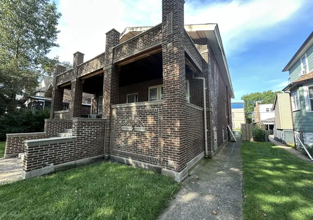 Photo 3 of Single family home for sale at 1826 Laporte Ave, Whiting, IN 46394 | MLS# 844746 | Listing updated on 2026-09-03