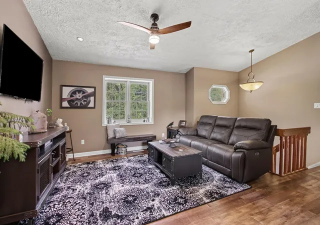 Photo 4 of Single family home for sale at 6515 Lakewood Ave, Portage, IN 46368 | MLS# 844817 | Listing updated on 2026-09-04