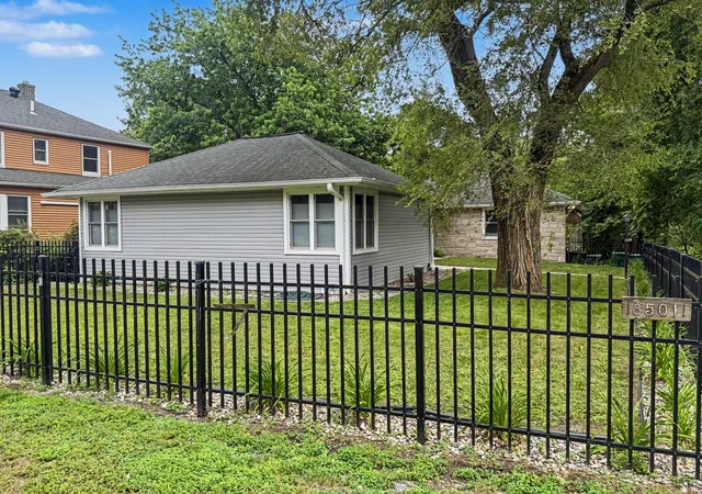 Photo 2 of Single family home for sale at 8501 Oak Ave, Gary, IN 46403 | MLS# 844758 | Listing updated on 2026-09-03