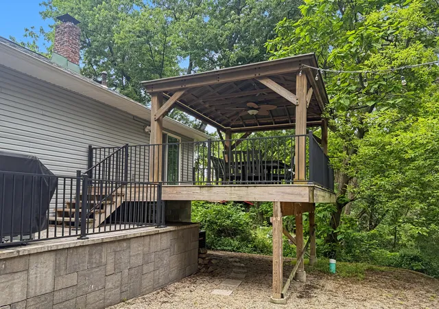 Photo 3 of Single family home for sale at 8501 Oak Ave, Gary, IN 46403 | MLS# 844758 | Listing updated on 2026-09-03