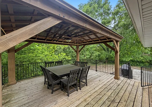 Photo 3 of Single family home for sale at 8501 Oak Ave, Gary, IN 46403 | MLS# 844758 | Listing updated on 2026-09-03