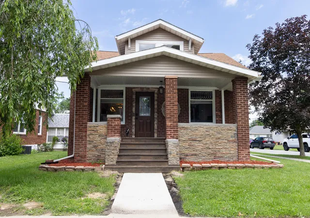 Photo 1 of Single family home for sale at 101 N Michigan Ave, Hobart, IN 46342 | MLS# 844792 | Listing updated on 2026-09-04