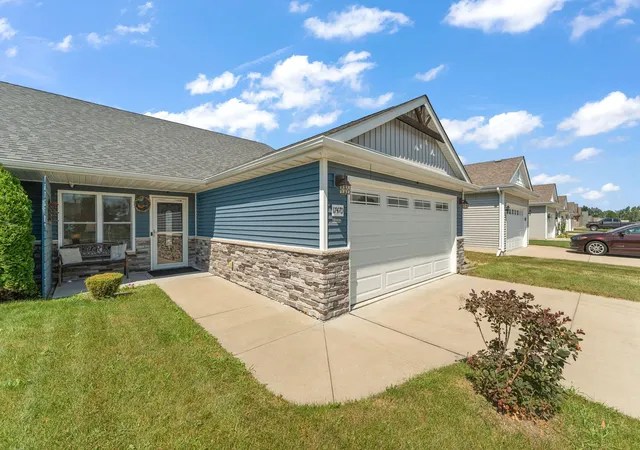 Multi family home for sale at 17470 Brookwood Dr, Lowell, IN 46356 | MLS# 844942