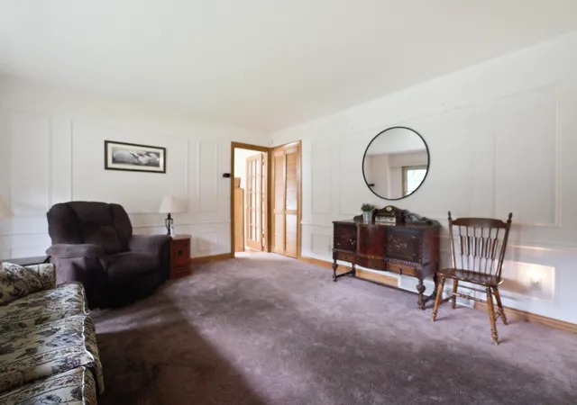 Photo 4 of Sale Pending at 1250 Dogwood Dr, Chesterton, IN 46304 | MLS# 845625 | Listing updated on 2026-09-21