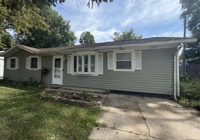 Photo 3 of Single family home for sale at 326 Ramion Ave, Michigan City, IN 46360 | MLS# 844973 | Listing updated on 2026-10-01