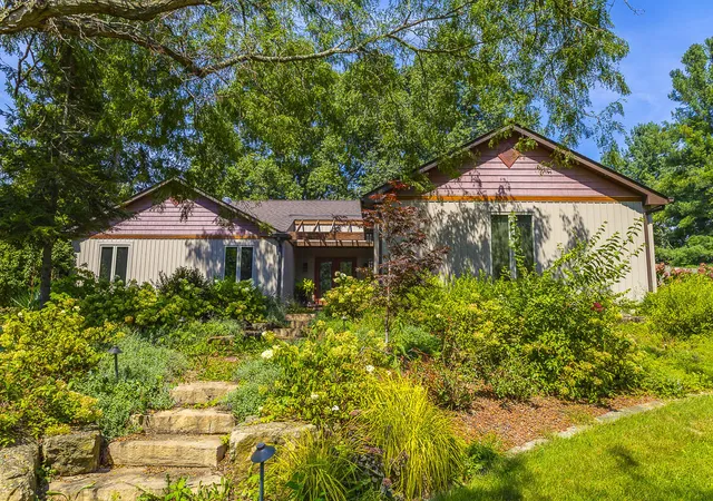 Photo 2 of Single family home for sale at 85 Tanglewood Trl, Valparaiso, IN 46385 | MLS# 844816 | Listing updated on 2026-09-25