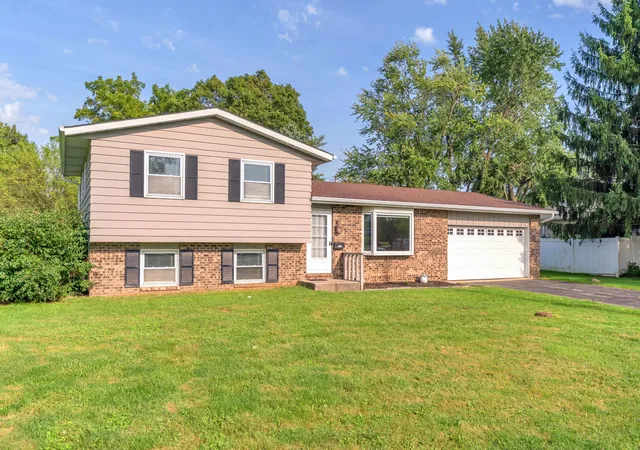 Photo 2 of Single family home for sale at 502 Silhavy Rd, Valparaiso, IN 46383 | MLS# 844829 | Listing updated on 2026-09-04