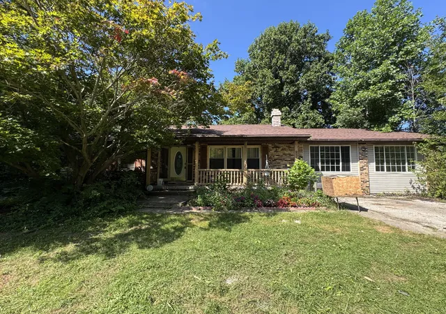 Photo 2 of Single family home for sale at 236 S 150 East, Valparaiso, IN 46383 | MLS# 844864 | Listing updated on 2026-09-05